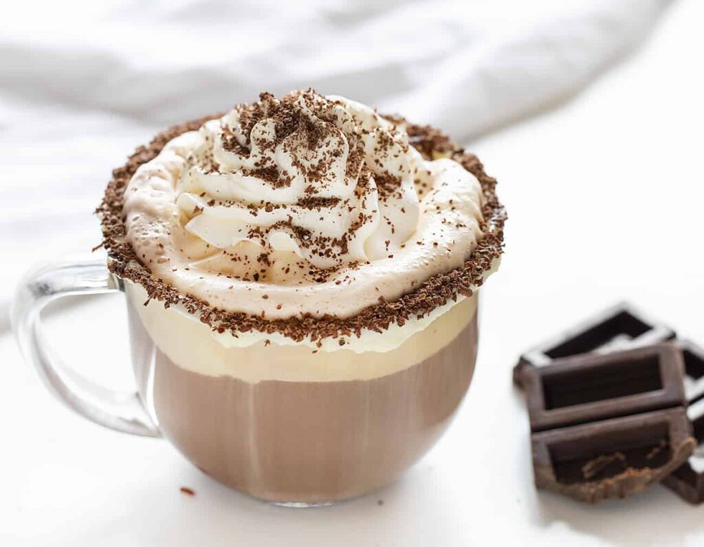 31 Christmas Cocktail Recipe Ideas That Spark Holiday Cheer!