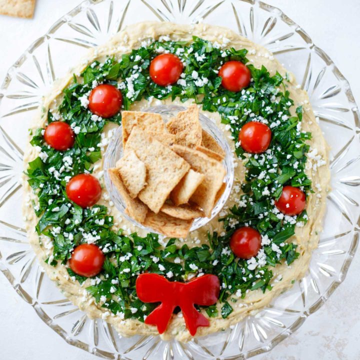 Christmas Appetizer “Hummus Wreath” Christmas Appetizer “Hummus Wreath”
