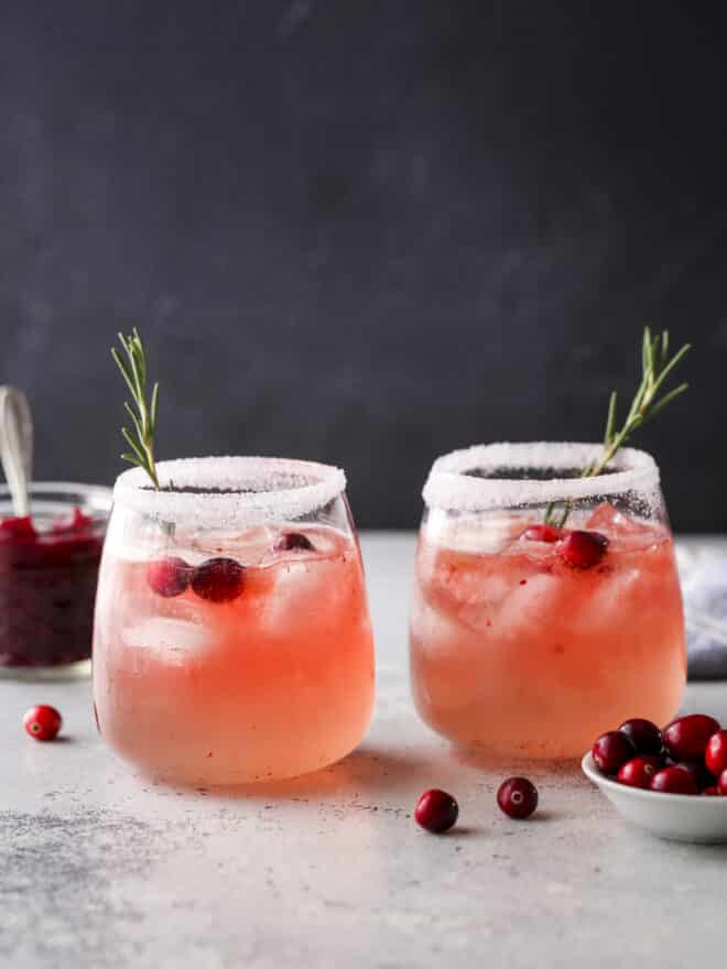 31 Christmas Cocktail Recipe Ideas That Spark Holiday Cheer!