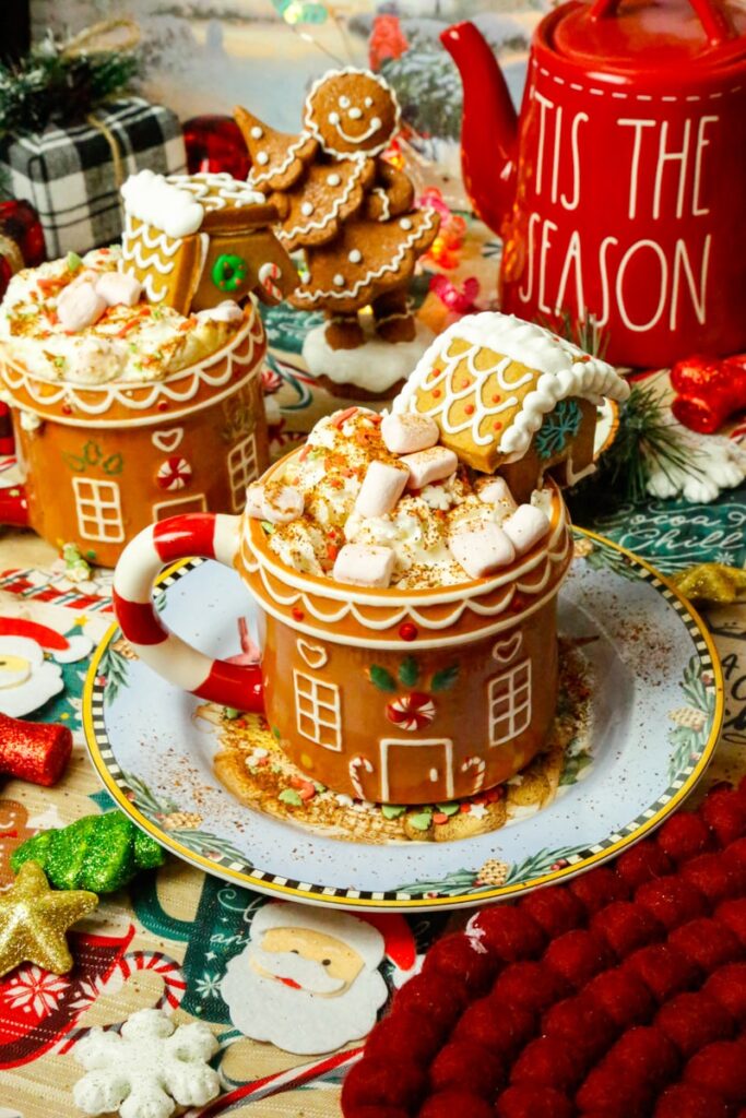 31 Christmas Cocktail Recipe Ideas That Spark Holiday Cheer!