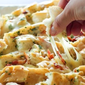 Cheesy Bacon Garlic Pull Apart Bread Cheesy Bacon Garlic Pull Apart Bread