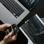 How to Compare Forex Brokers: Key...